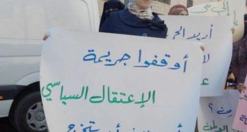 إضراب أمهات ومعتقلين عن الطعام.. تصعيد بوجه الاعتقال السياسي في الضفة إضراب أمهات ومعتقلين عن الطعام.. تصعيد بوجه الاعتقال السياسي في الضفة