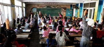 من نقطة تعليمية إلى مدرسة.. الكرامة تعيد لأطفال غزيين حقهم في مقعد دراسي من نقطة تعليمية إلى مدرسة.. الكرامة تعيد لأطفال غزيين حقهم في مقعد دراسي