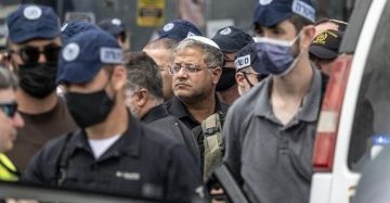بالفيديو بن غفير يقتحم زنازين أسيرات حركة الجهاد الإسلامي بالفيديو بن غفير يقتحم زنازين أسيرات حركة الجهاد الإسلامي