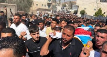 بالفيديو  جماهير سعير تشيع جثمان الشهيد الفتى كريم شلالدة