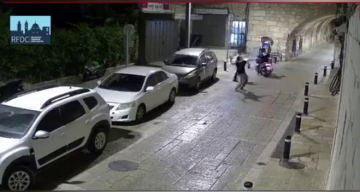 مستوطنون إرهابيون يعتدون على الكنيسة الأرمنية في القدس مستوطنون إرهابيون يعتدون على الكنيسة الأرمنية في القدس