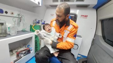 يوسف خليفة.. منقذ الأطفال الذي دفنته (إسرائيل) في مقبرة المسعفين يوسف خليفة.. منقذ الأطفال الذي دفنته (إسرائيل) في مقبرة المسعفين