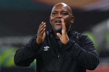 موسيماني يعود لقيادة منتخب أفريقي