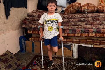 قصة مصورة أحمد.. إصابة كان يمكن علاجها فانتهت ببتر ساقه قصة مصورة أحمد.. إصابة كان يمكن علاجها فانتهت ببتر ساقه