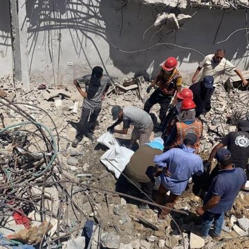 الدفاع المدني ينتشل 112 شهيدا من تحت الأنقاض الدفاع المدني ينتشل 112 شهيدا من تحت الأنقاض