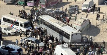 وصول 74 عالقا من الضفة الغربية إلى قطاع غزة وصول 74 عالقا من الضفة الغربية إلى قطاع غزة