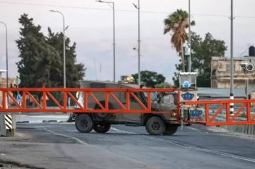 اقتصاد الضفة تحت الخنق.. نحو ثلاث سنوات من تآكل الدخل والعمل والإنتاج اقتصاد الضفة تحت الخنق.. نحو ثلاث سنوات من تآكل الدخل والعمل والإنتاج