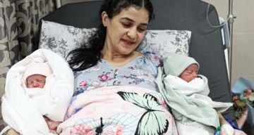 تقرير علي وأوتار.. نطف مهربة تصفع وجه إسرائيل الإجرامي من الزنزانة إلى الحياة تقرير علي وأوتار.. نطف مهربة تصفع وجه إسرائيل الإجرامي من الزنزانة إلى الحياة