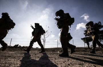 الجيش الإسرائيلي: دمرنا 5 مستودعات أسلحة تابعة لحماس في قطاع غزة الجيش الإسرائيلي: دمرنا 5 مستودعات أسلحة تابعة لحماس في قطاع غزة
