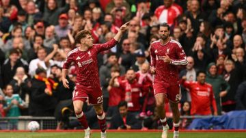 تعادل مخيب لليفربول وسقوط ثان لتوتنهام في الدوري الإنكليزي