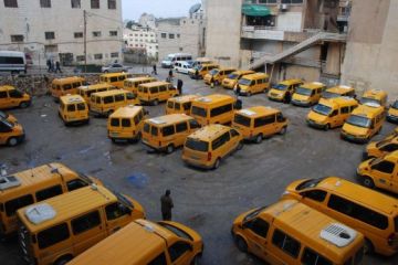 رئيس نقابة عمال النقل: رفع تسعيرة المواصلات مؤقتا بنسبة 15 إلى 20 رئيس نقابة عمال النقل: رفع تسعيرة المواصلات مؤقتا بنسبة 15 إلى 20