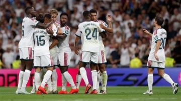 قائمة ريال مدريد لمواجهة ملقا في الدوري الإسباني قائمة ريال مدريد لمواجهة ملقا في الدوري الإسباني