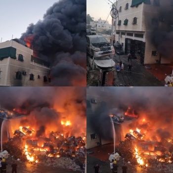 إطفائية بلدية الخليل تسيطر على حريق هائل في مشطب للمركبات إطفائية بلدية الخليل تسيطر على حريق هائل في مشطب للمركبات