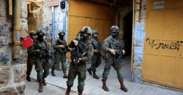 الاحتلال يصعد اقتحاماته في الضفة والقدس ويجرف أراضي ويحتجز مسعفين الاحتلال يصعد اقتحاماته في الضفة والقدس ويجرف أراضي ويحتجز مسعفين