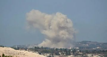 غارات إسرائيلية وتفجير وإحراق منازل جنوبي لبنان غارات إسرائيلية وتفجير وإحراق منازل جنوبي لبنان