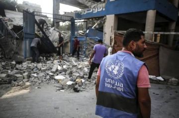 لجنة اللاجئين ترفض استبعاد أونروا من إعادة إعمار غزة لجنة اللاجئين ترفض استبعاد أونروا من إعادة إعمار غزة