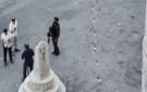 بقيادة عضو كنيست.. مستوطنون يحطمون صرح الشهداء في قرية مادما جنوب نابلس