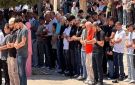 بالصور عشرات الآلاف يؤدون صلاة الجمعة في المسجد الأقصى وباحاته