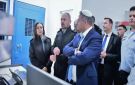 نادي الأسير: تجديد منع زيارات عائلات الأسرى يكرس سياسة العزل الكامل