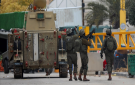 الاحتلال يجري تحقيقات ميدانية مع عشرات المواطنين في يعبد جنوب غرب جنين - ps