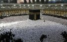 بدء التسجيل لموسم الحج اليوم ورفع رسومه إلى 1000 دينار مع توجه للنقل الجوي