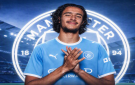 لاعب مغربي ينتقل إلى مانشستر سيتي في صفقة ضخمة