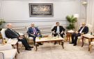 مصر تكثف تحركاتها.. لقاء بين رئيس المخابرات ووفد السلطة الفلسطينية