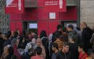 تجميد أموال الغزيين يشعل مواجهة قانونية.. دعاوى دولية تلوح في وجه بنك فلسطين