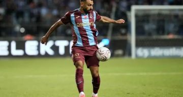 صلاح يقود طرابزون لاكتساح غلطة سراي برباعية في الدوري التركي صلاح يقود طرابزون لاكتساح غلطة سراي برباعية في الدوري التركي