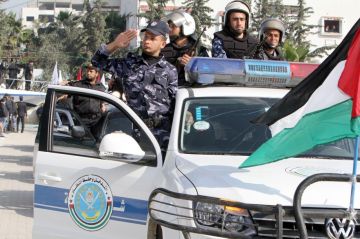 جهاز الشرطة أفرادا وضباطا.. صمام الأمان المجتمعي في زمن الإبادة جهاز الشرطة أفرادا وضباطا.. صمام الأمان المجتمعي في زمن الإبادة