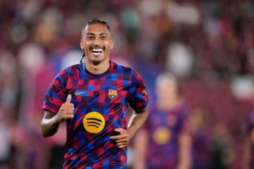رافينيا يدخل قائمة الكبار مع برشلونة رافينيا يدخل قائمة الكبار مع برشلونة