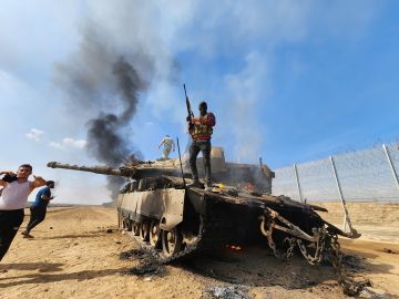 ماذا سيكشف أبو زايدة عن الاتصالات السرية بين حماس وإسرائيل ورسالة السنوار؟ الإعلام العبري يترقب ماذا سيكشف أبو زايدة عن الاتصالات السرية بين حماس وإسرائيل ورسالة السنوار؟ الإعلام العبري يترقب