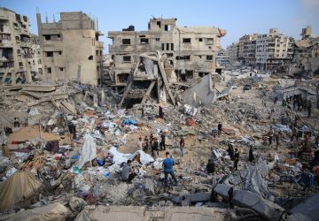 4 قتلى في غزة الأحد وانتشال رفات 28 شخصا من منزل في حي الدرج 4 قتلى في غزة الأحد وانتشال رفات 28 شخصا من منزل في حي الدرج