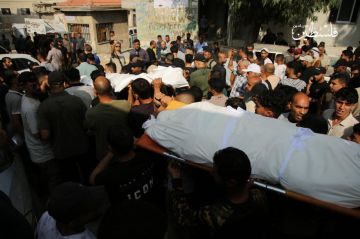 الصحة: 3 شهداء و18 إصابة خلال 24 ساعة في غزة الصحة: 3 شهداء و18 إصابة خلال 24 ساعة في غزة