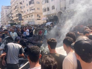 مقتل شخصين وإصابة 13 بقصف إسرائيلي استهدف سيارة في تل الهوى جنوب غزة مقتل شخصين وإصابة 13 بقصف إسرائيلي استهدف سيارة في تل الهوى جنوب غزة