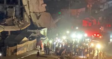 محدث بالفيديو والصور شهيد وجرحى بقصف الاحتلال مركبتين شمال وغرب مدينة غزة محدث بالفيديو والصور شهيد وجرحى بقصف الاحتلال مركبتين شمال وغرب مدينة غزة