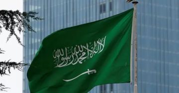 السعودية في ورطة.. المسيرات تجبرها على إغلاق خط النفط الاستراتيجي السعودية في ورطة.. المسيرات تجبرها على إغلاق خط النفط الاستراتيجي