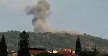 تفجيرات وقصف إسرائيلي يستهدف جنوب لبنان تفجيرات وقصف إسرائيلي يستهدف جنوب لبنان