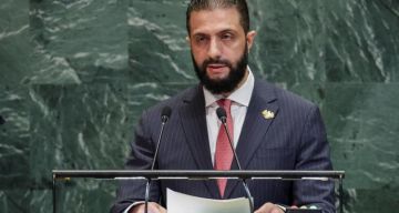 بآية قرآنية بخط يده.. ماذا كتب الرئيس السوري أحمد الشرع في سجل زوار الأمم المتحدة؟ بآية قرآنية بخط يده.. ماذا كتب الرئيس السوري أحمد الشرع في سجل زوار الأمم المتحدة؟
