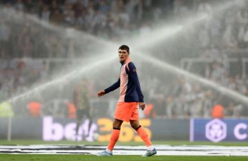 برشلونة يعلن إصابة لاعب جديد في صفوفه برشلونة يعلن إصابة لاعب جديد في صفوفه