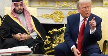 نيويورك تايمز: السعودية تعيش صدمة استراتيجية بعد رفض ترامب دعمها عسكريا نيويورك تايمز: السعودية تعيش صدمة استراتيجية بعد رفض ترامب دعمها عسكريا
