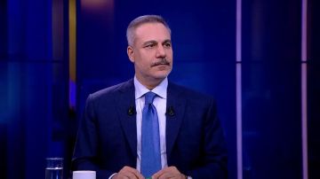 فيدان: إسرائيل تشكل تهديدا ليس للمنطقة فحسب بل للعالم أجمع وستدفع الثمن فيدان: إسرائيل تشكل تهديدا ليس للمنطقة فحسب بل للعالم أجمع وستدفع الثمن