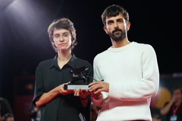 إسرائيل تهدد بسحب الجنسية من مخرجي فيلم نازا الحائز على أوسكار إسرائيل تهدد بسحب الجنسية من مخرجي فيلم نازا الحائز على أوسكار