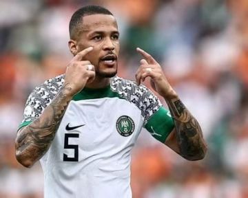 قائد منتخب نيجريا السابق يعلن اعتناقه الإسلام في الدوحة قائد منتخب نيجريا السابق يعلن اعتناقه الإسلام في الدوحة