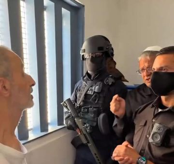 علماء فلسطين تدين تهديد بن غفير للأسير حسن سلامة وتطالب بتحرك عاجل علماء فلسطين تدين تهديد بن غفير للأسير حسن سلامة وتطالب بتحرك عاجل