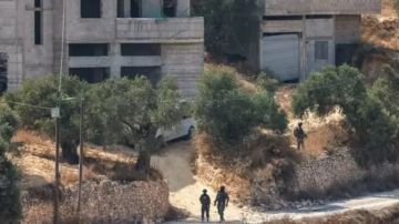 المستوطنون يضيقون الحصار على بلدة قصرة جنوب نابلس المستوطنون يضيقون الحصار على بلدة قصرة جنوب نابلس