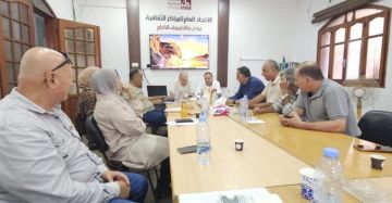 التجمع الشعبي الفلسطيني سائرون ينظم ندوة حول اقتصاد الاستنزاف في غزة التجمع الشعبي الفلسطيني سائرون ينظم ندوة حول اقتصاد الاستنزاف في غزة