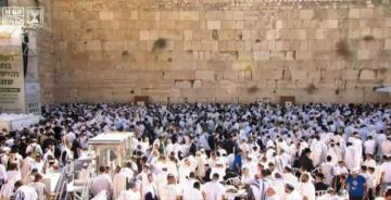 محافظة القدس تحذر من استغلال الأعياد اليهودية لفرض وقائع جديدة في الأقصى والقدس محافظة القدس تحذر من استغلال الأعياد اليهودية لفرض وقائع جديدة في الأقصى والقدس