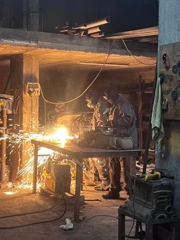 جيش الاحتلال ينسحب من نابلس: اعتقالات وتدمير 30 مخرطة جيش الاحتلال ينسحب من نابلس: اعتقالات وتدمير 30 مخرطة