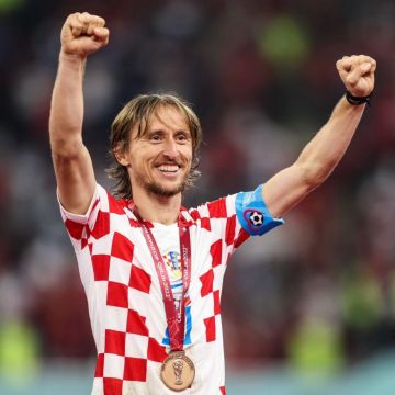 هل يستمر مودريتش بمواصلة تمثيل منتخب كرواتيا رغم بلوغه 41 عاما ؟ هل يستمر مودريتش بمواصلة تمثيل منتخب كرواتيا رغم بلوغه 41 عاما ؟